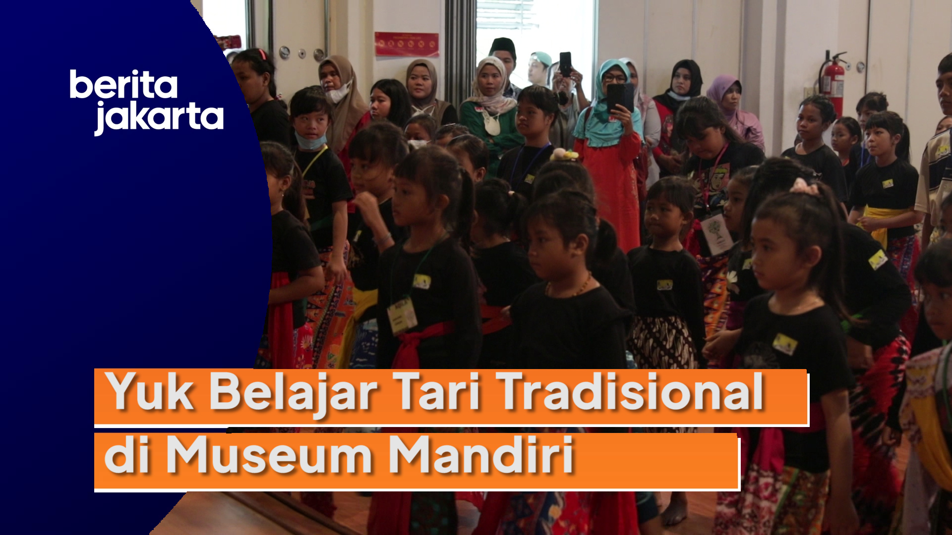 2001_gERALD_ belajar tari di museum mandiri.mp4