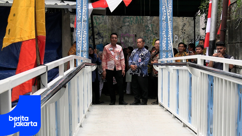 Warga Apresiasi Pembangunan Jembatan Antar Kampung di Jalan Gandaria 1