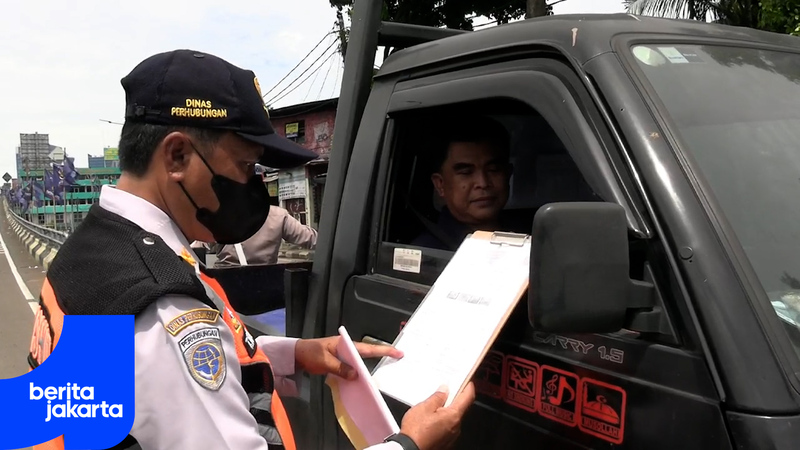 Petugas Gabungan Gelar Operasi Lintas Jaya di Jalan TB Simatupang