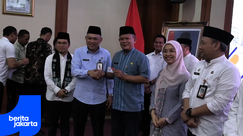 Pemkot Jakut Distribusikan 2.631 Kartu Layanan Gratis Transjakarta