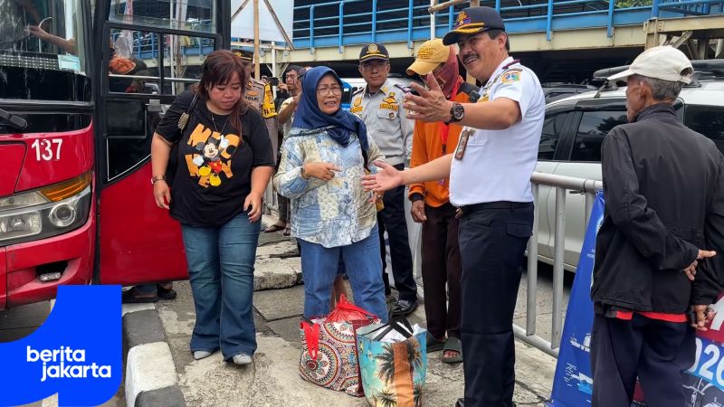 2.133 Pemudik Tiba di Terminal Kampung Rambutan