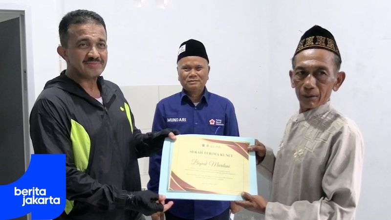 Wali Kota Jaksel Resmikan Program Bedah Rumah di Pejaten Barat