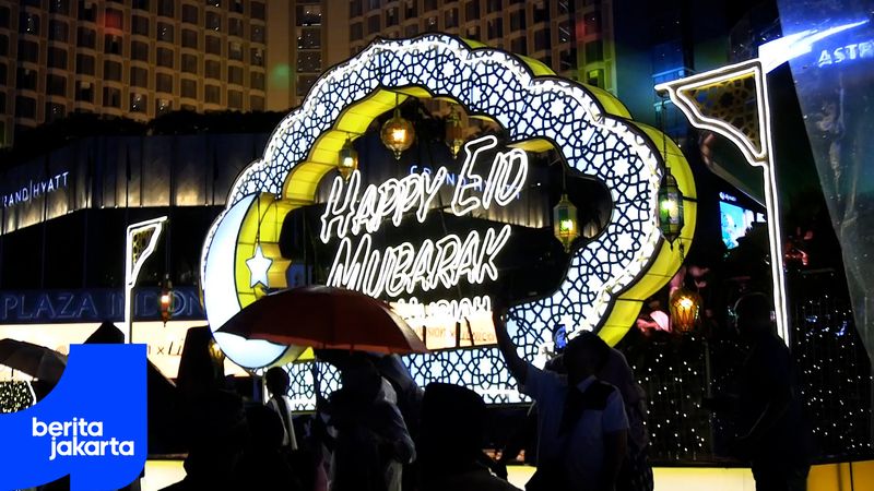 Warga Puji Kemeriahan Jakarta Bedug Kolosal