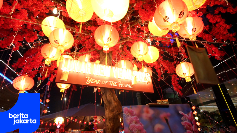 Pramono-Rano Saksikan Lomba Dekorasi Imlek di SCBD