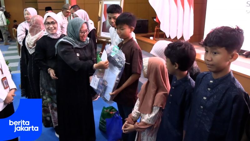 DWP Satpol PP Jakut Beri Santunan 100 Anak Yatim