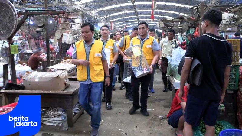 Gerakan Bersama Bersih Pasar Diluncurkan di Pasar Induk Kramat Jati