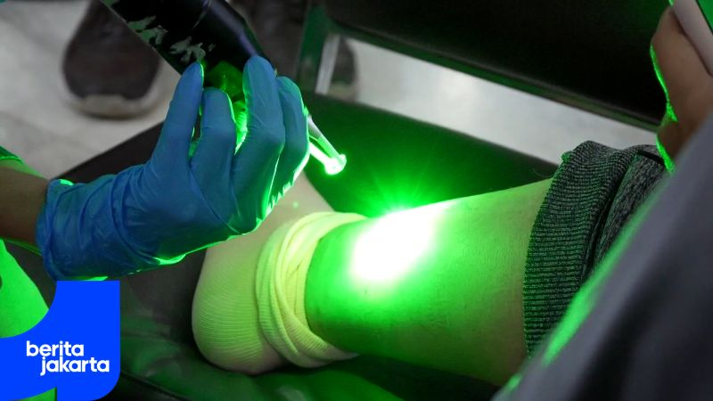 Jakarta’s Free Tattoo Removal Service Sees Enthusiastic Turnout