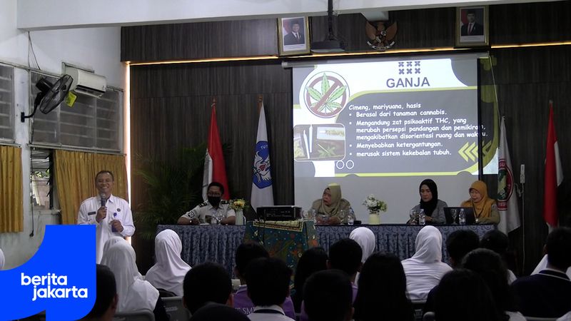 Tekan Kenakalan Remaja, Pemkot Jakbar Gelar Sosialisasi Hukum bagi Pelajar