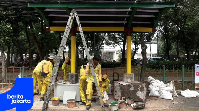 Sudin Bina Marga Jaksel Perbaiki Halte Taman Melawai
