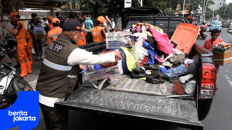 Kembalikan Fungsi Trotoar, 30 Lapak Pedagang Ditertibkan di Kampung Bali