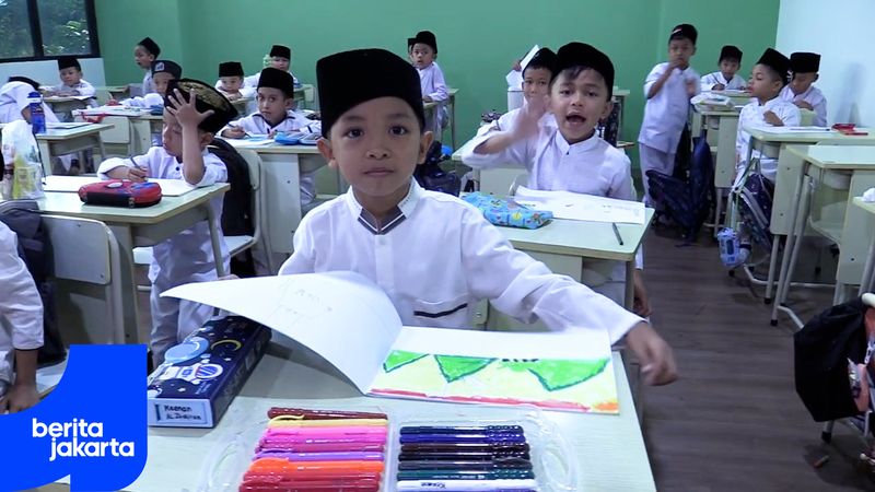 Rano Inaugurates Penjaringan Flat`s Quran Village