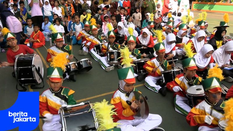 Jelang Hari Pendidikan Nasional, SDN 11 Serdang Gelar Karnaval.