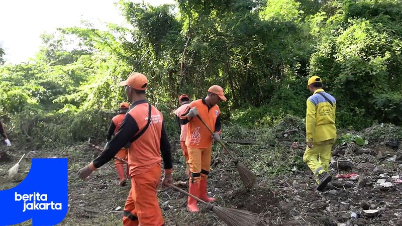 Rano Pimpin Kerja Bakti dan Tata Kawasan Parkir di Lebak Bulus