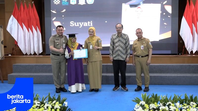 Lansia Wisuda.mp4
