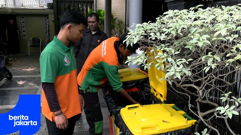 150 Personnel on Standby to Clean Up the Peak of Jakarta Anniversary Celebrations