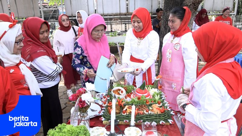 Lomba Hias Tumpeng Jadi Ajang Kebersamaan Warga Kelapa Gading Timur