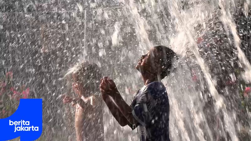Serunya Bermain Air Mancur Gratis di Taman Pemuda Rawamangun