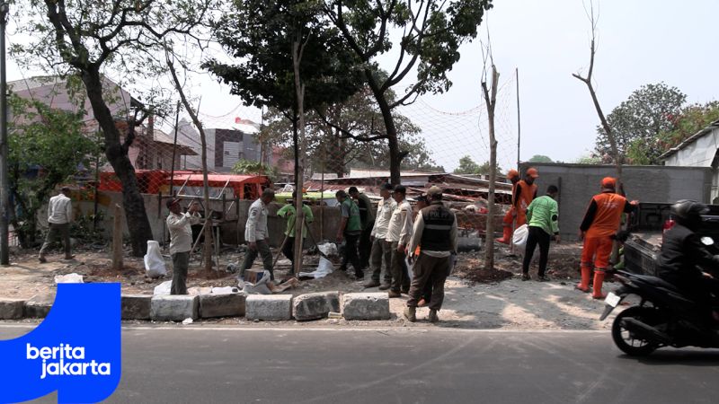 Kecamatan Makasar Tata Lahan Bekas TPS Jadi Kawasan Asri