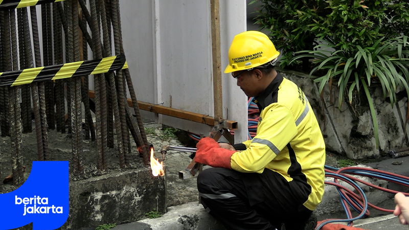 109 Tiang Monorel di Rasuna Said Rampung Dibongkar