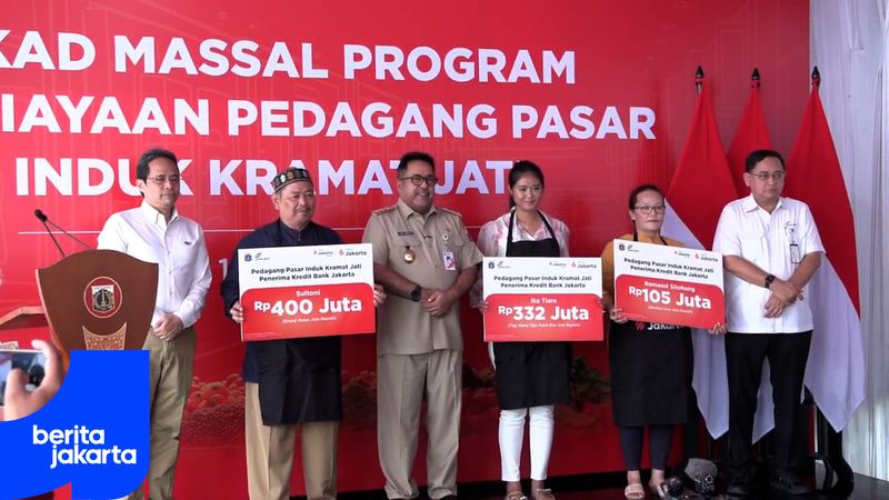 100 Pedagang Pasar Induk Tandatangani Akad Kredit Masal