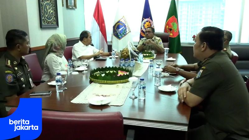 Rano Visits Satpol PP Office