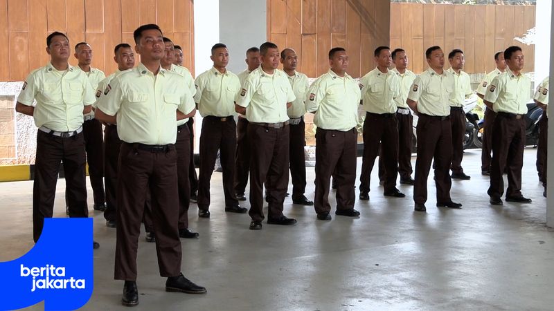 50 Transjakarta Security Guards Participate in Central Jakarta PPKD Gada Pratama Training
