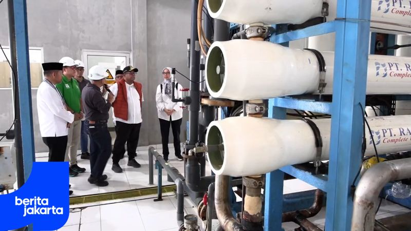 Tinjau Kepulauan Seribu, Rano Instruksikan Ketersedian Air Bersih