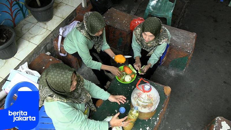 Incar Proklim Utama 2026, RW 03 Menteng Gencarkan Pilah Sampah