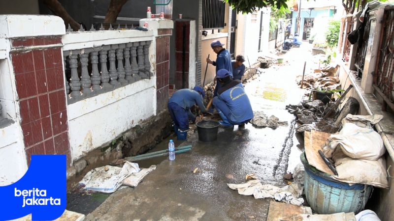 Warga Apresiasi Normalisasi Saluran Air di Cempaka Putih Barat