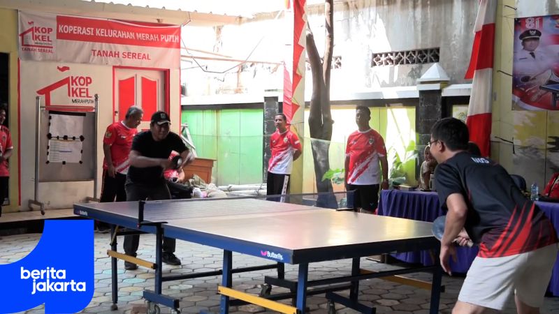 32 Peserta Meriahkan Turnamen Tenis Meja Lurah Tanah Sereal Cup