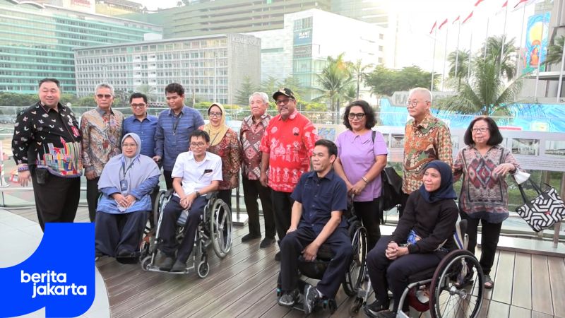 Transjakarta Terima Lima Unit Armada TJ Cares untuk Disabilitas