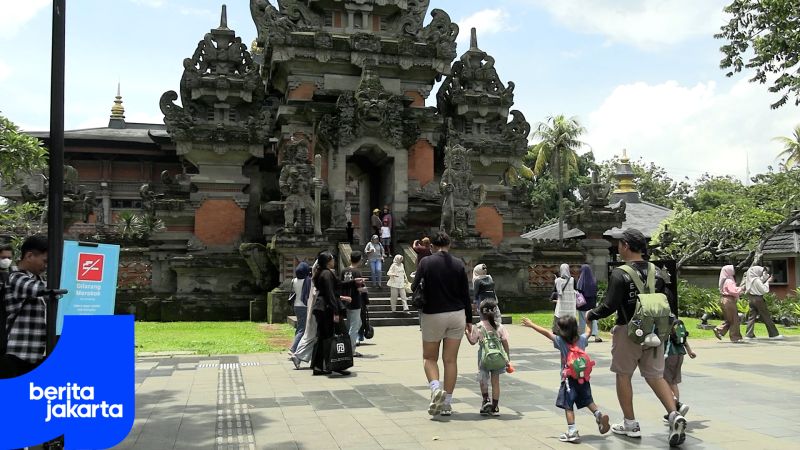 TMII Dipadati Belasan Ribu Pengunjung