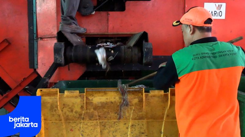 Mesin Pengolah Sukses Kurangi Volume Sampah Organik di Rawasari