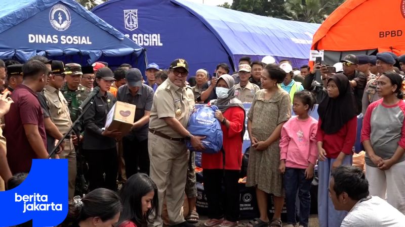 Rano Pledges Comprehensive Aid for Kemayoran Fire Survivors